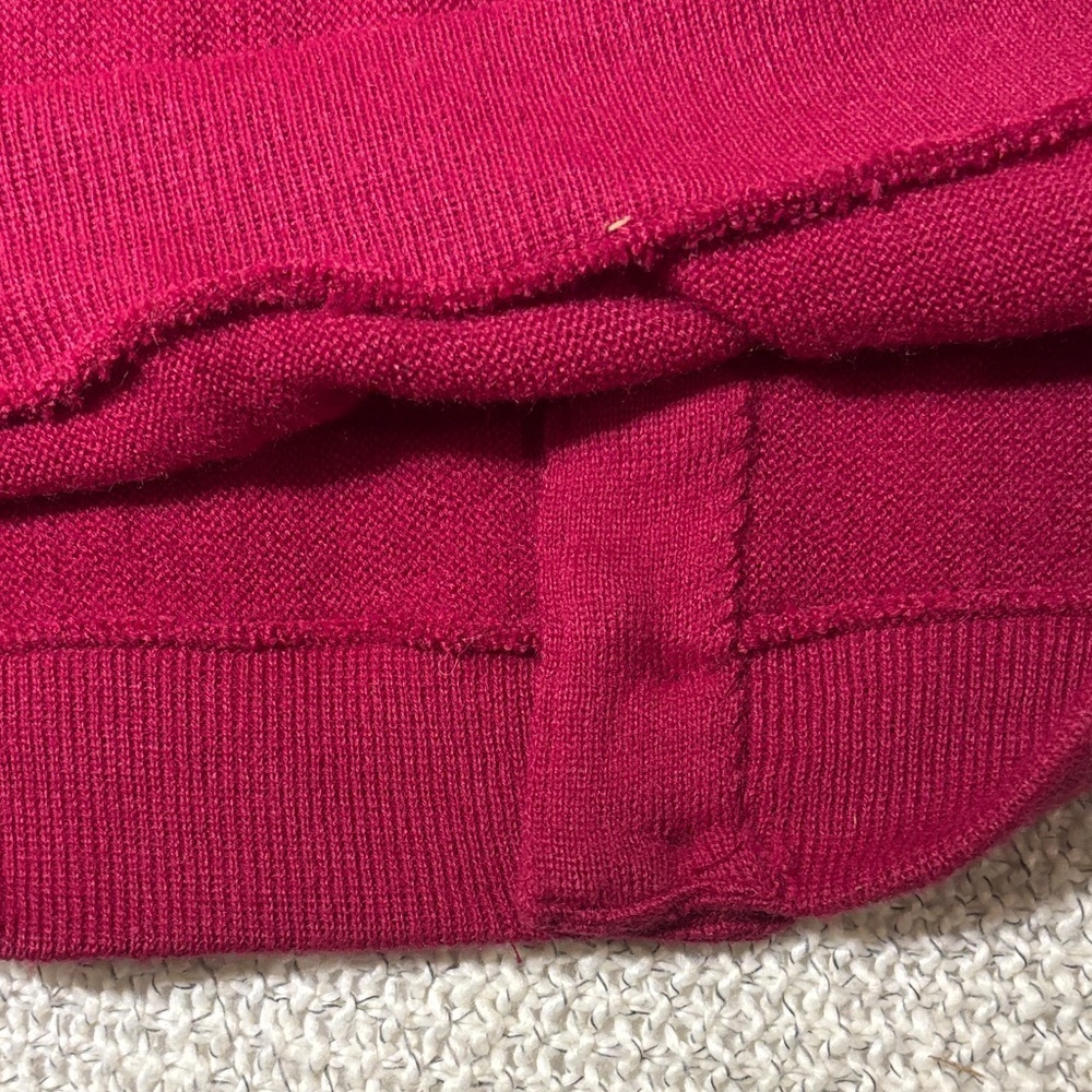Vintage IZOD Men's Burgundy Button Cardigan Sweater - Picture 13 of 13